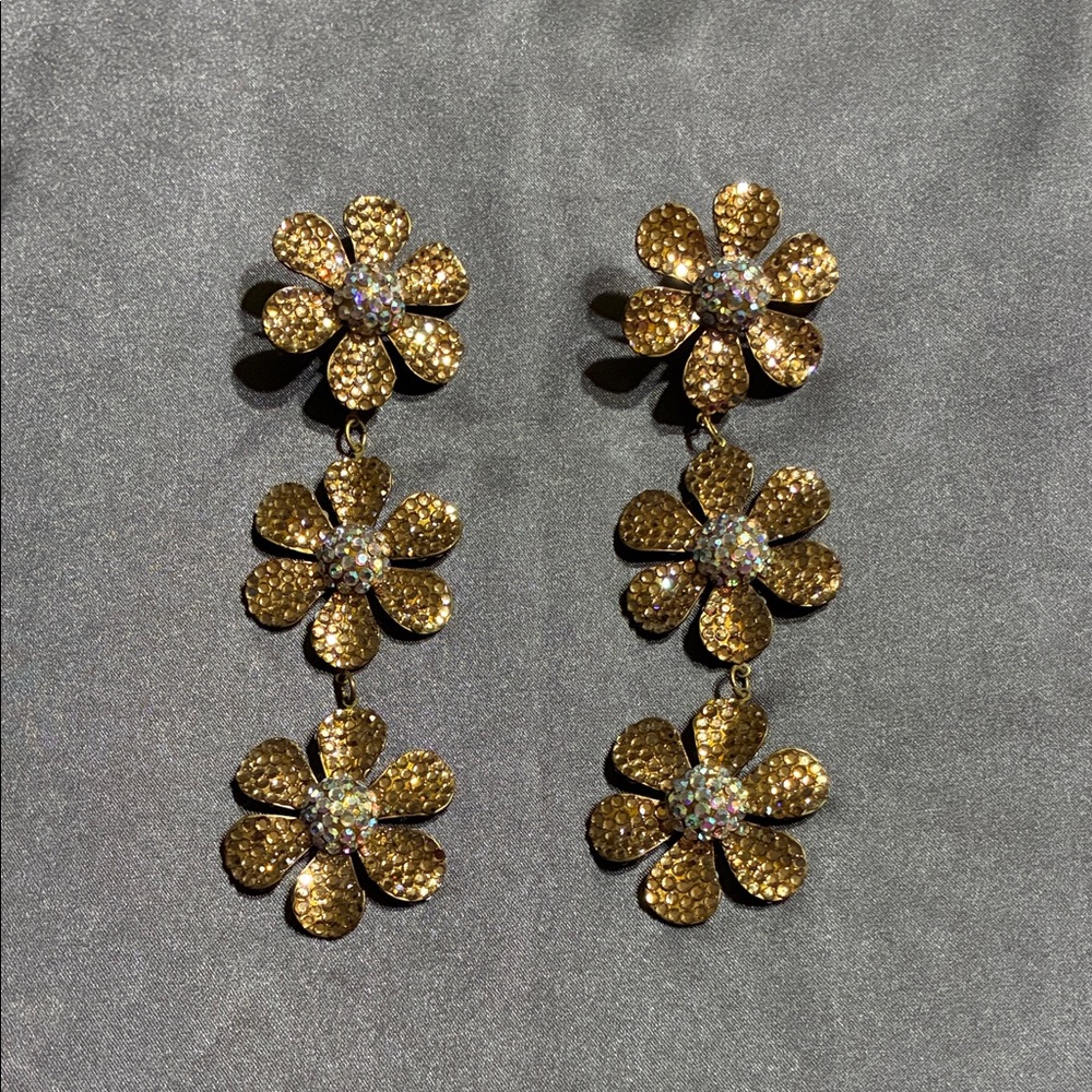 Elegant Gold Floral Drop Earrings